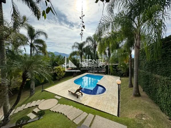 Casa com 3 dormitórios à venda, 291,05 m² no bairro Das Nações - Timbó/SC