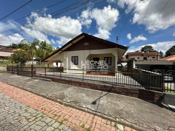 Casa com 2 dormitórios à venda, 158,10 m² no bairro Quintino em Timbó/SC