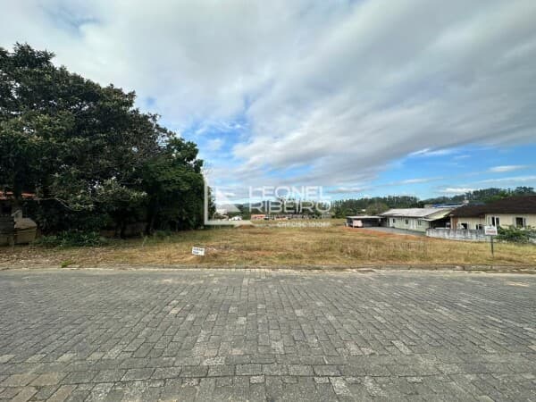 Terreno à venda no bairro Divinéia em Rio dos Cedros/SC