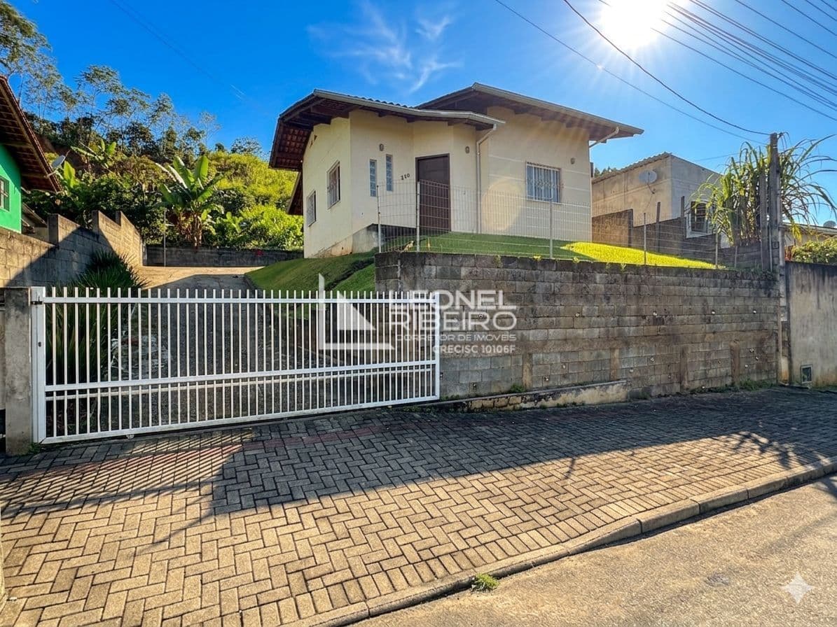 Casa com 2 dormitórios à venda, 70 m² no bairro Das Nações em Timbó/SC