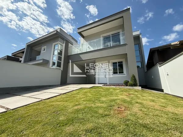 Casa Sobrado com 3 dormitórios (1 suíte) à venda, 139,33 m² no bairro das Nações - Timbó/SC