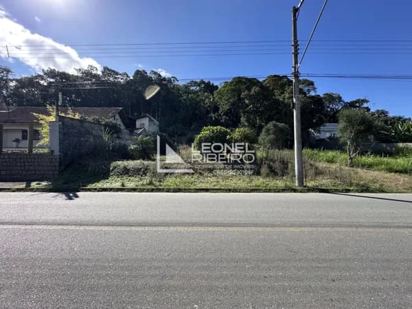 Terreno à venda com 2.464,95 m² no bairro Quintino em Timbó-SC