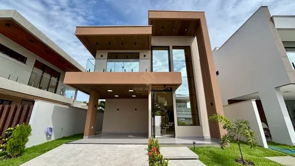 Residência de Alto Padrão com 4 Quartos, Área Gourmet e Fino Acabamento