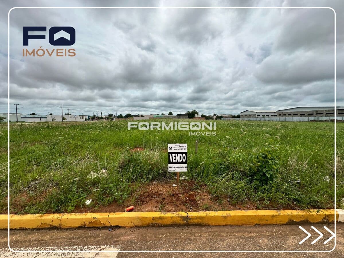 Lote 1.800 m² na AV. Blumenau, de frente o Centro de Eventos