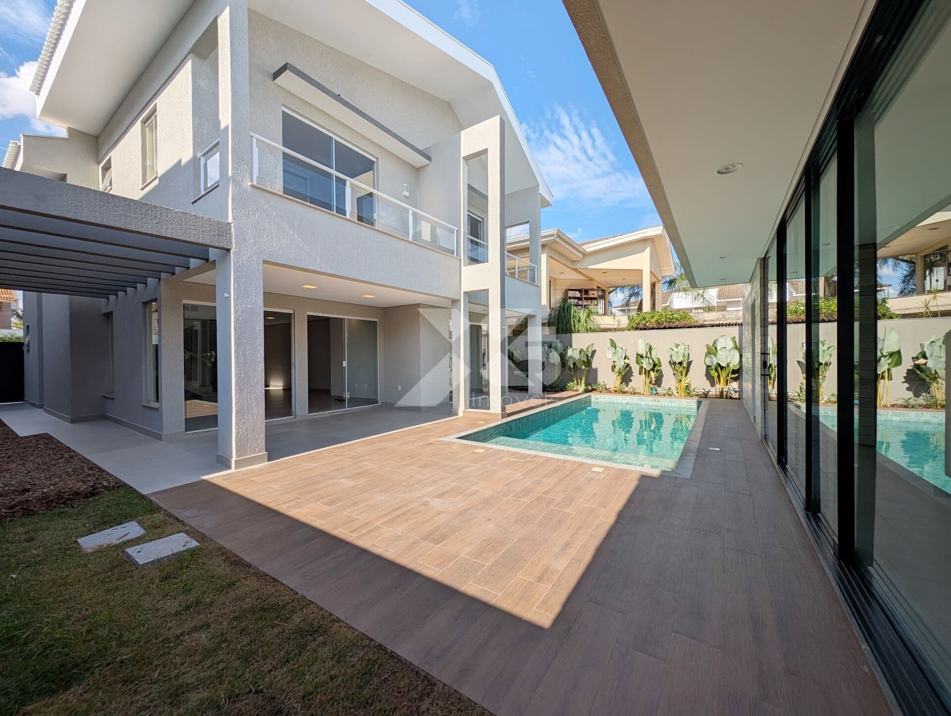Casa em condomínio 4 suítes à venda, 393m² no Acácia Imperial - Gleba Palhano, Londrina