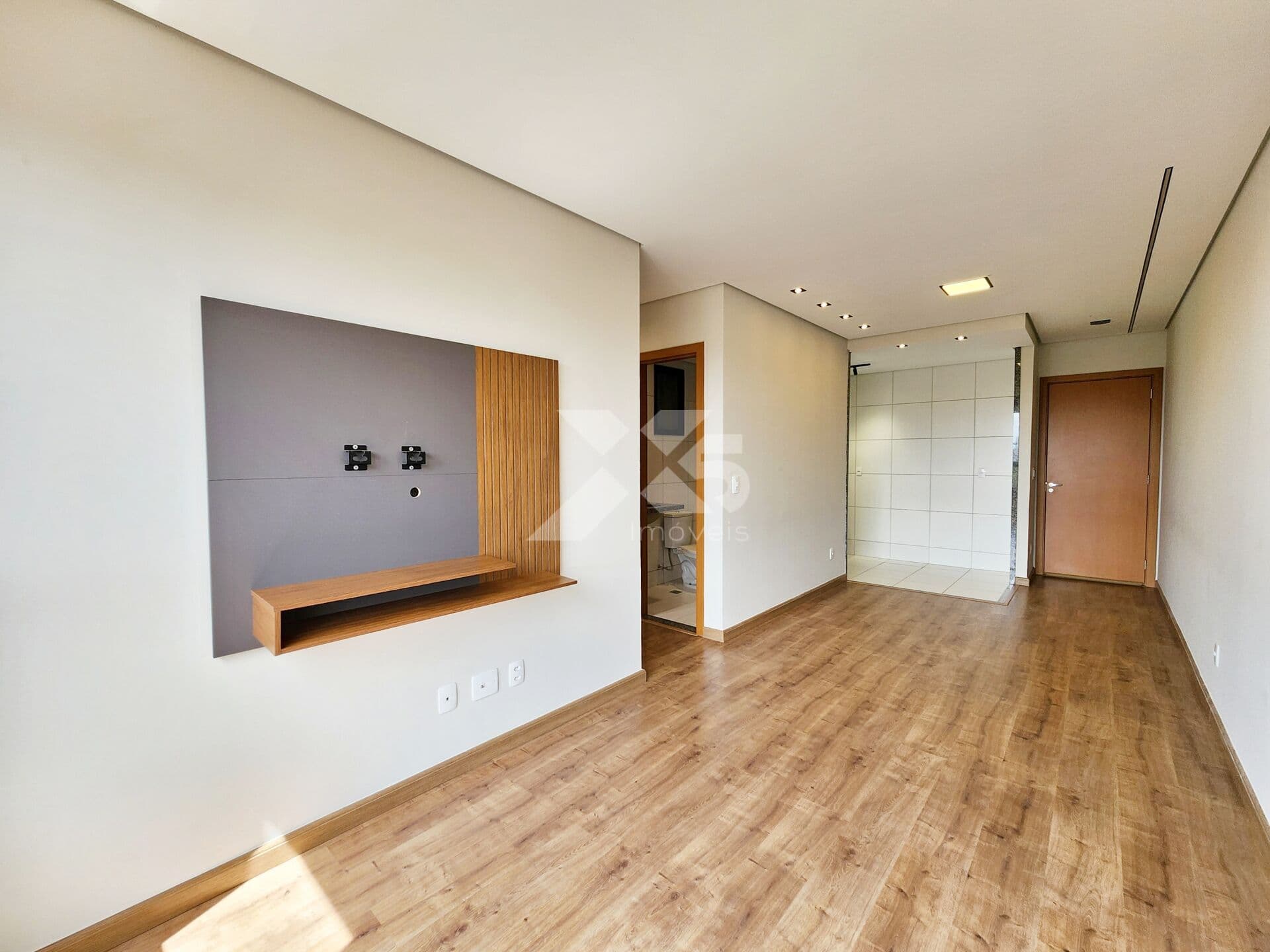 Apartamento 3 quartos (1 suíte) à venda, 70.99m² no Lunaparque - Londrina