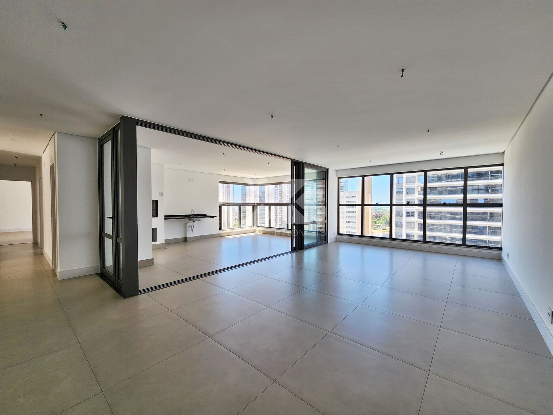 Apartamento 3 suítes à venda, 207.00m² no Epic - Gleba Palhano, Londrina