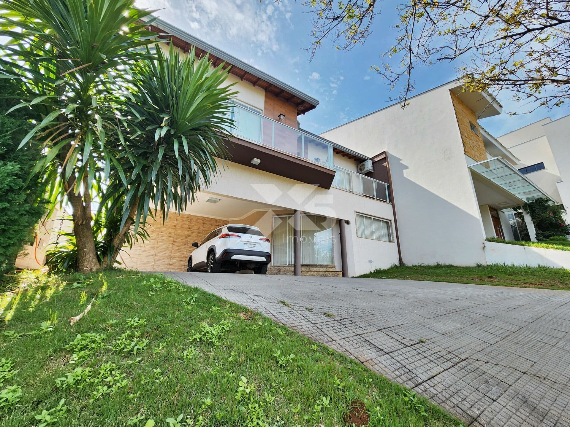 ROYAL FOREST - Casa em condomínio à venda com 4 quartos. Zona Sul de Londrina