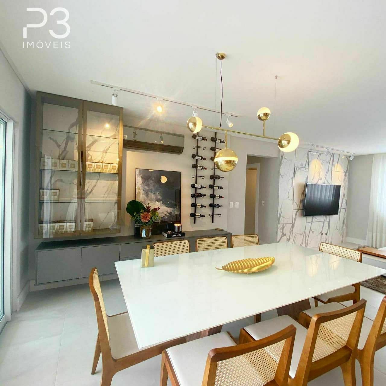 Apartamento Alto Padrão à Venda na Barra Norte, em Balneário Camboriú/SC