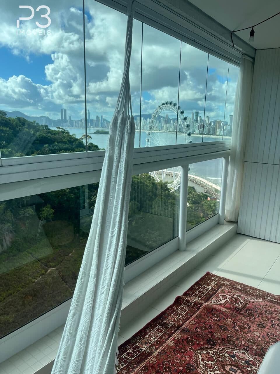 Apartamento com Vista pro Mar no Edifício Terraços da Rainha Residence