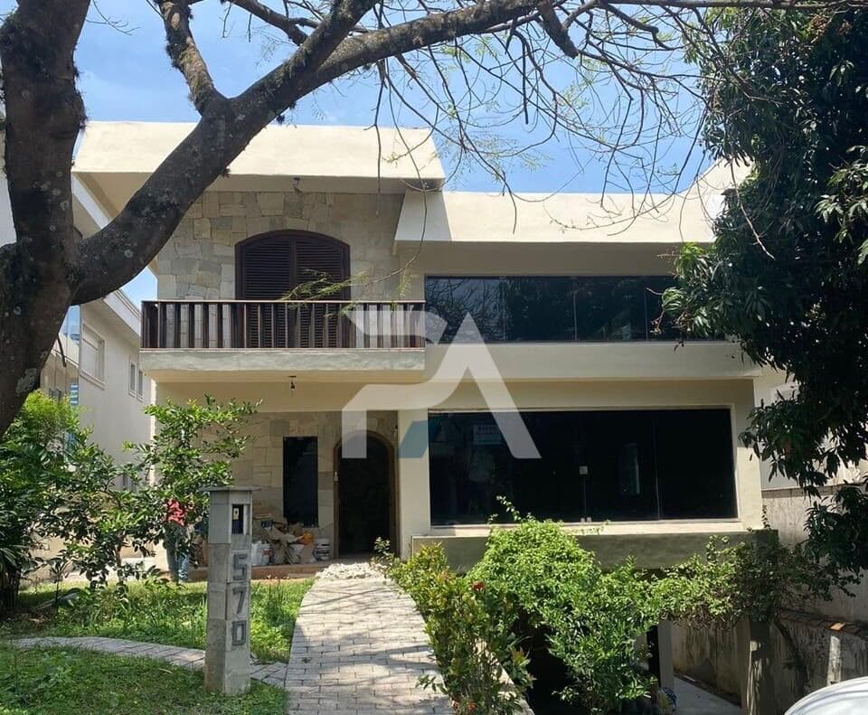 Casa em Alphaville pronta para Morar.