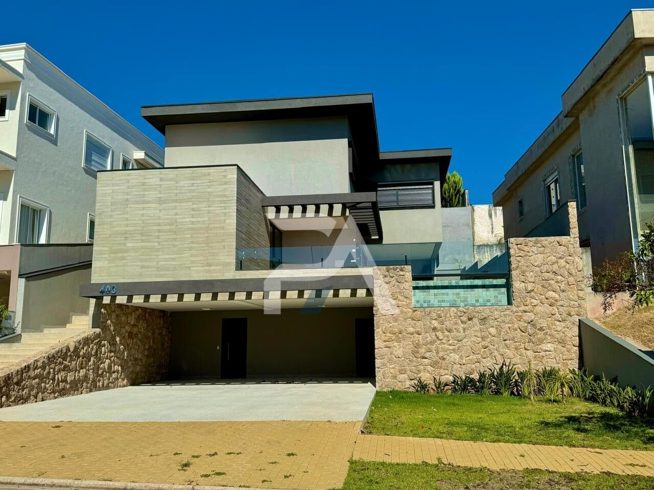 Casa à Venda no Condomínio Burle Marx em Alphaville / SP.