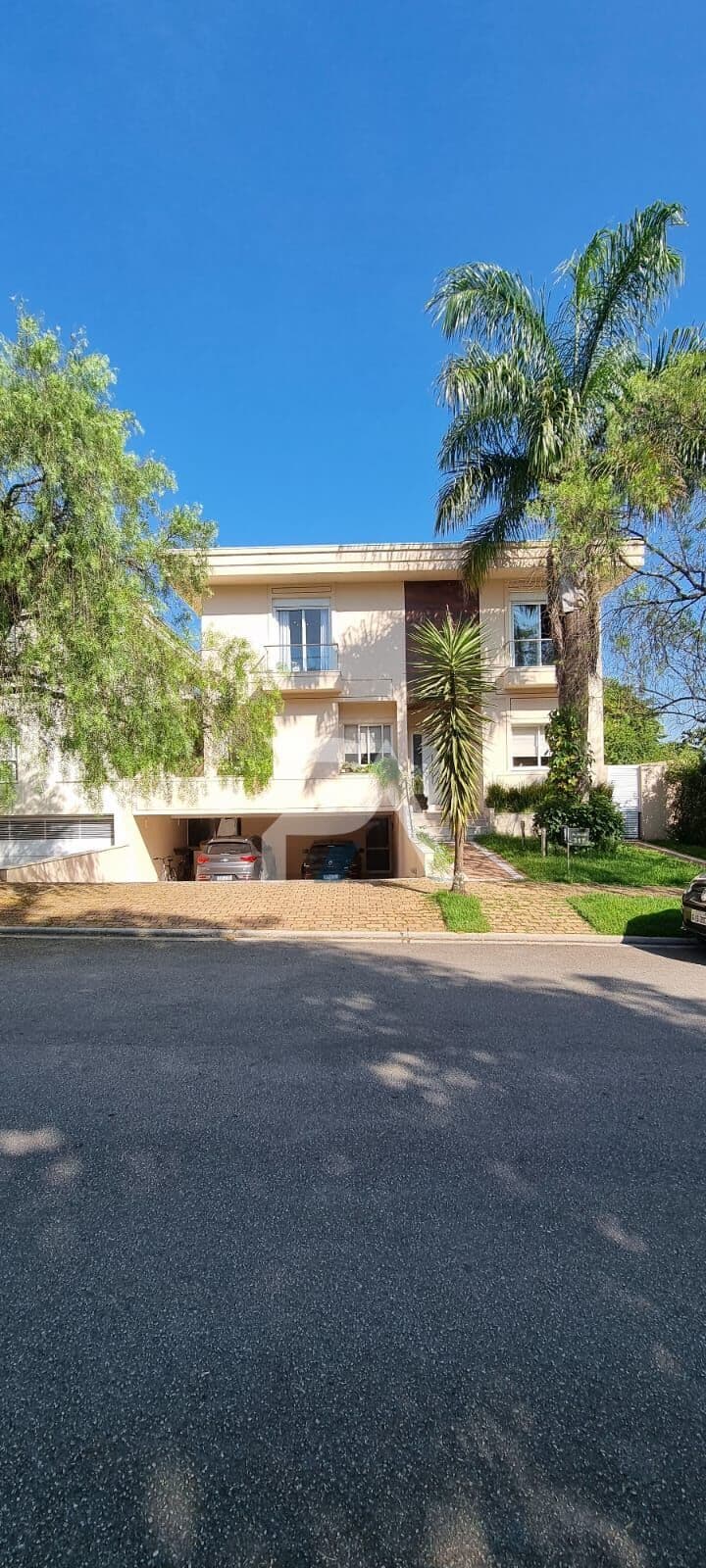 Casa à venda no Genesis 1 - Alphaville - Santana de Parnaíba - SP