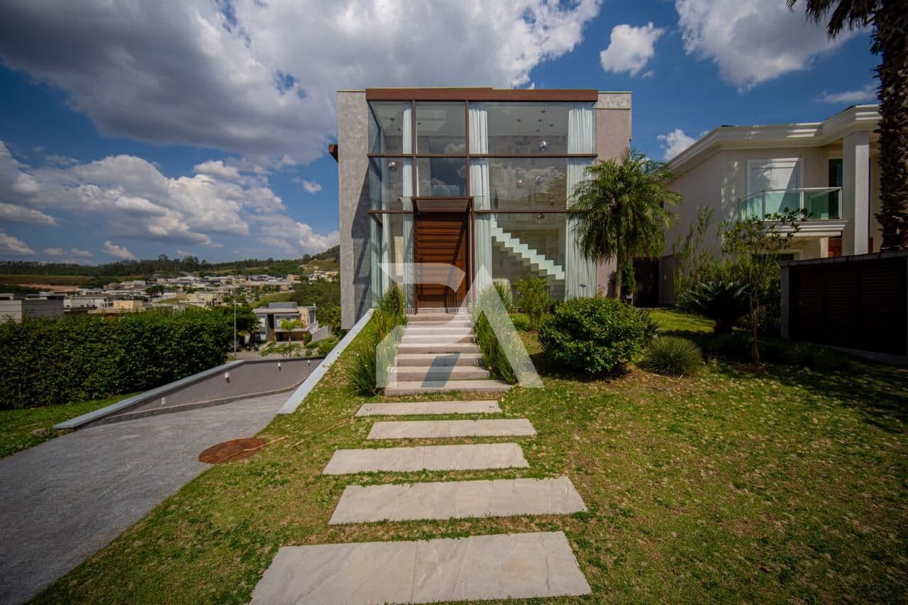 Casa à venda no Condomínio Residencial Tamboré 11 - Santana de Parnaíba- SP