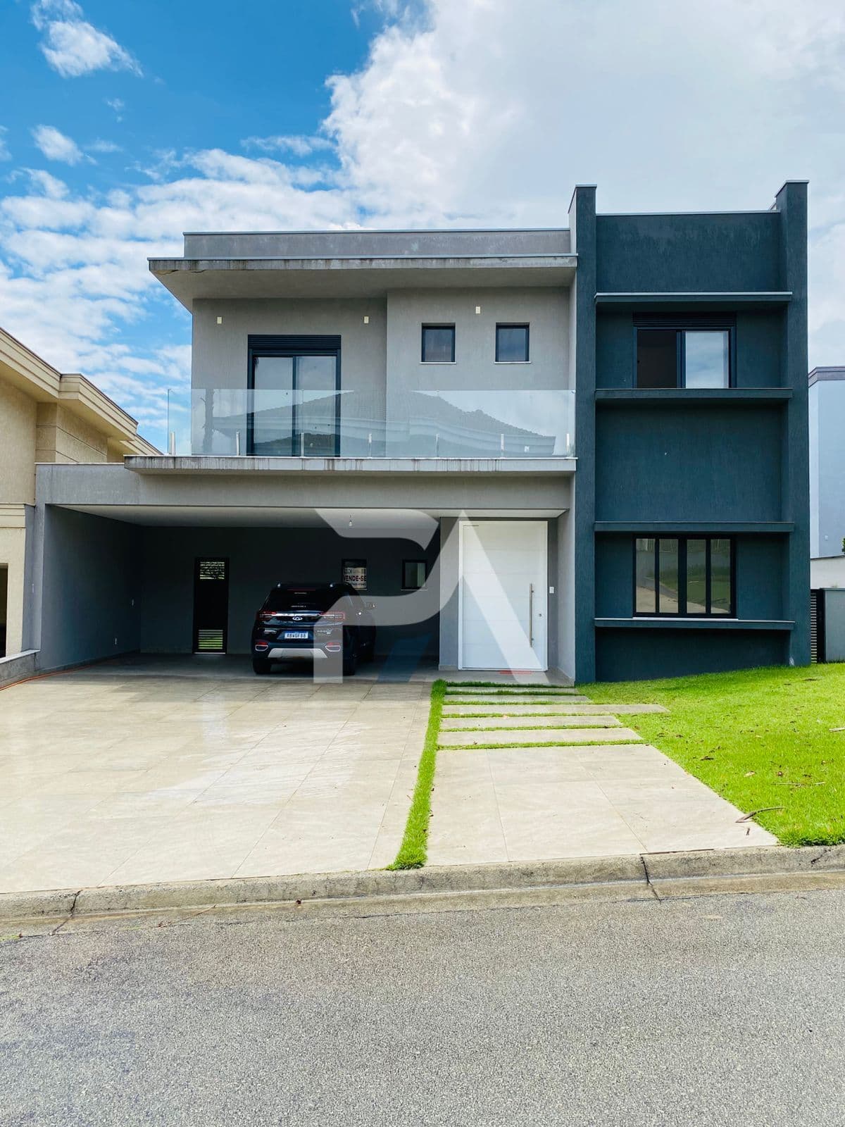 Casa à venda no Condomínio Genesis 2 - Alphaville- Santana de Parnaíba- SP