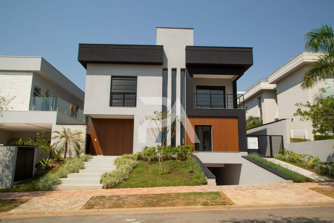 Linda Casa à venda no Condomínio Genesis 1 - Alphaville - Santana de Parnaíba- SP