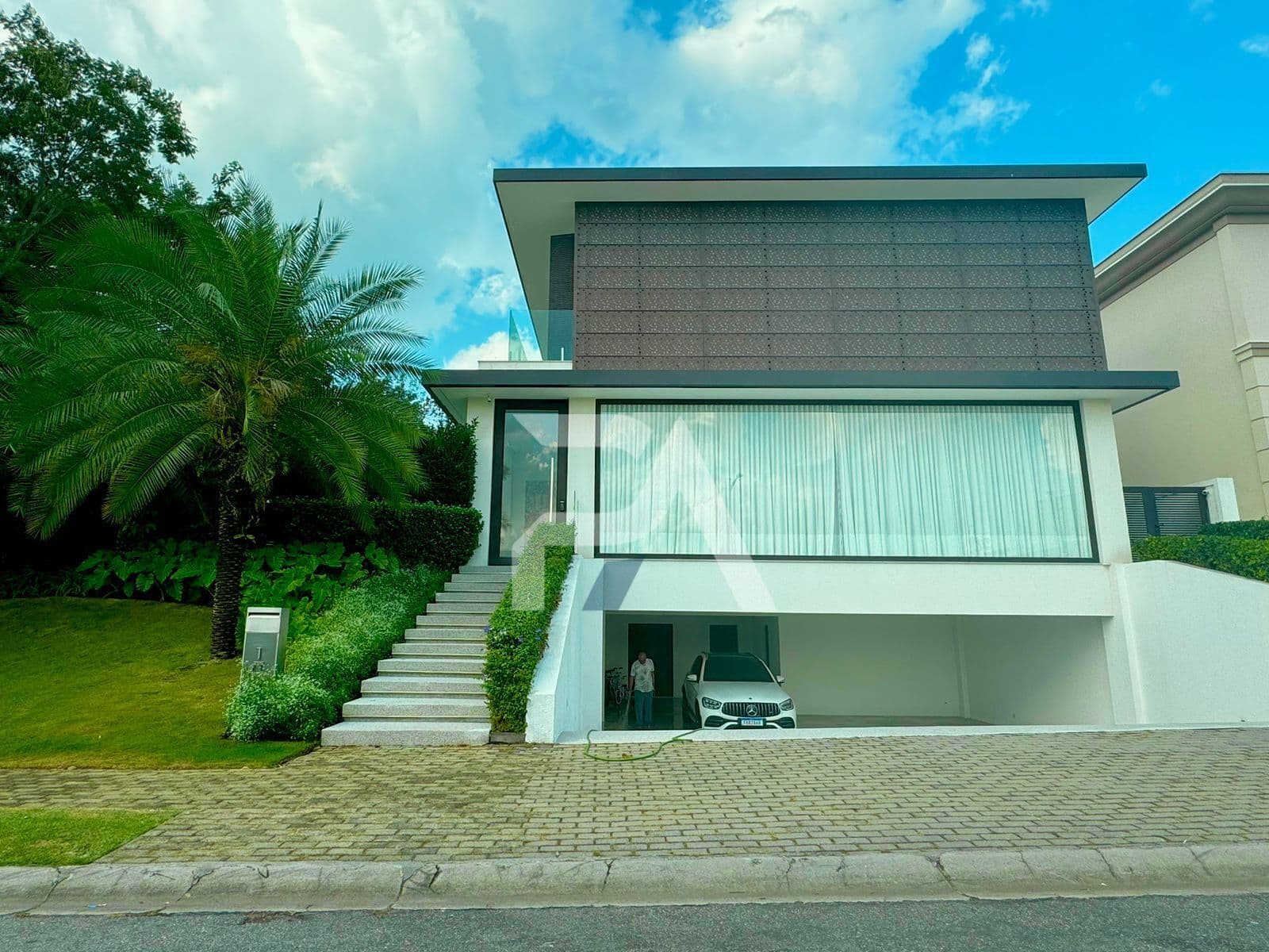 Casa à venda no Condomínio Tamboré 10 - Santana de Parnaíba - SP