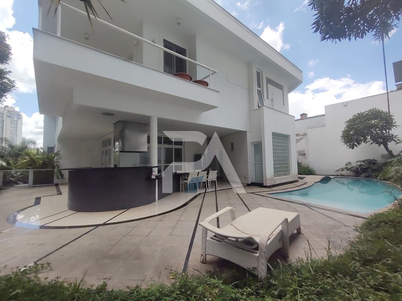 Casa para Locação com 4 suítes, Residencial Um em Alphaville, Barueri