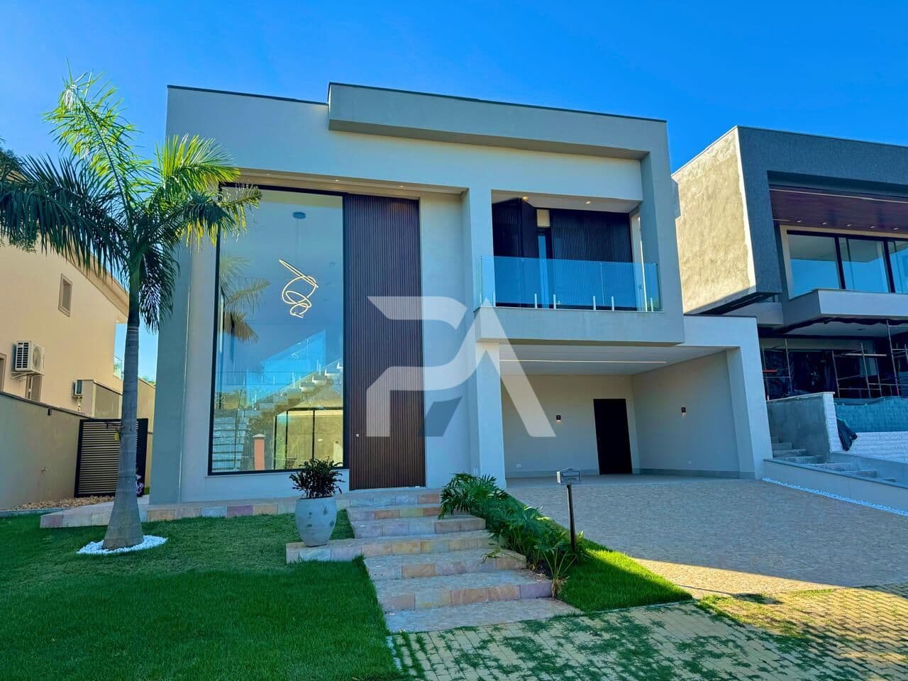 Casa à Venda no Condomínio Burle Marx em Alphaville / SP.