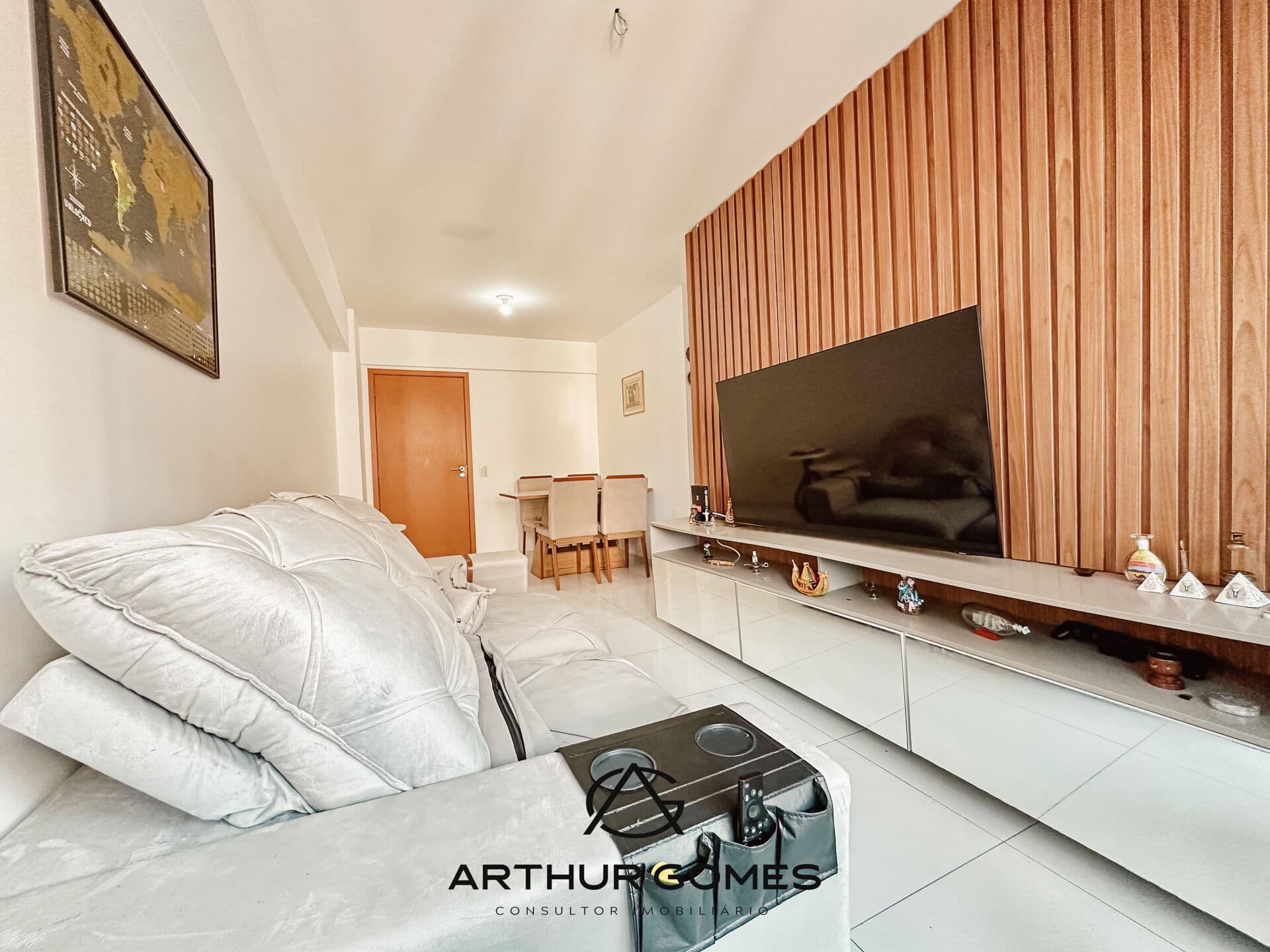 Apartamento em Piedade - 3 Quartos e 72 m² - Edf. Paço do Atlantico