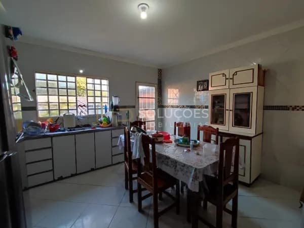 Sobrado 6 Quartos,2 Suítes + Kitinet de Fundos | Con. Residencial Vale dos Pinheiros