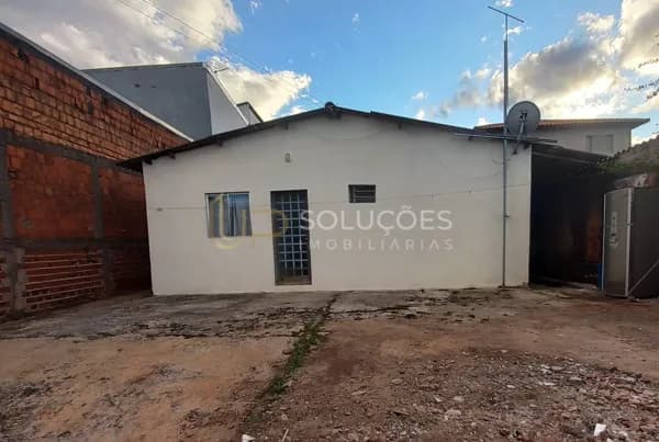 Casa 3 Quartos (Suíte), Condomínio Fechado, Lote de 240m² | Vale do Sol