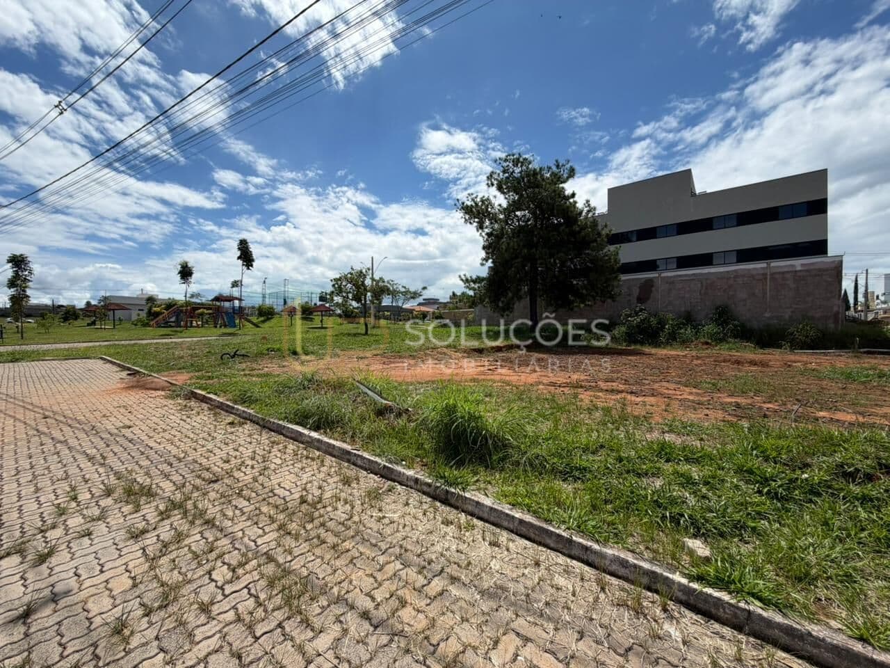 Lote Comercial 250m² | Escriturado | Quadra 105/106 | Condomínio Alto Boa Vista, Sobradinho