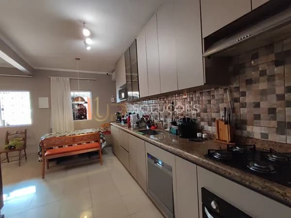 Casa com 2 residências | Energia solar | Lote vazado | Qd 2 Sobradinho | R$735 mil
