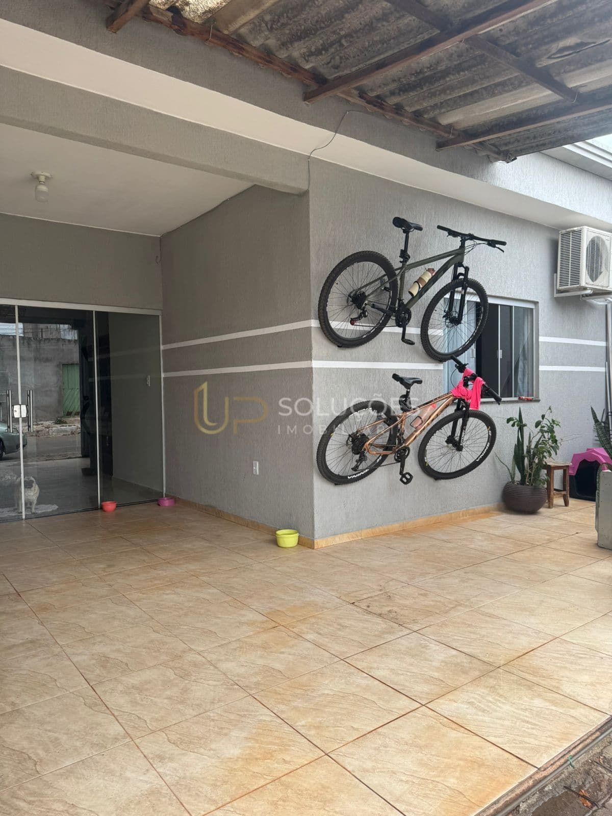 Casa Padrão na Laje+ 3 Quartos (1 Suíte) + Varanda+ Cozinha Americana c/ Armários Planejados | Sobradinho II/DF