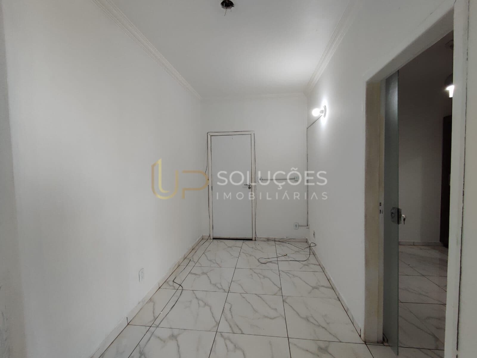 Apartamento Padrão+ 1 Quarto(sendo suíte), 1º Andar, Portaria 24 horas+ Elevador| Grande Colorado