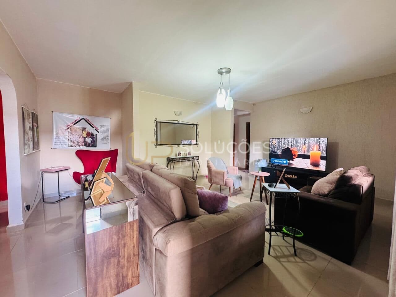 3 Quartos Sendo 1 c/ suíte | Laje maciça | Lote 690m² | Serra Azul | R$575 mil