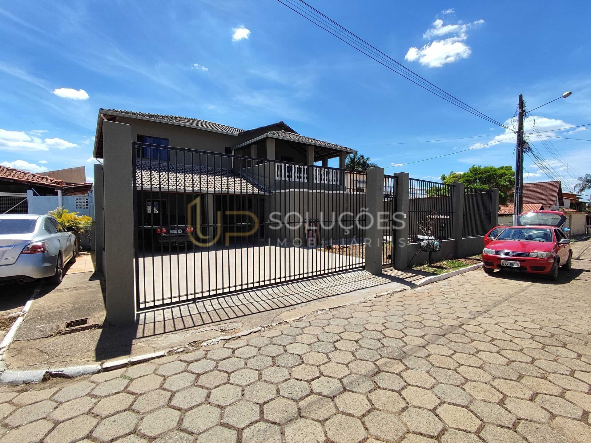 Casa Sobrado em Condomínio com portaria 24 horas