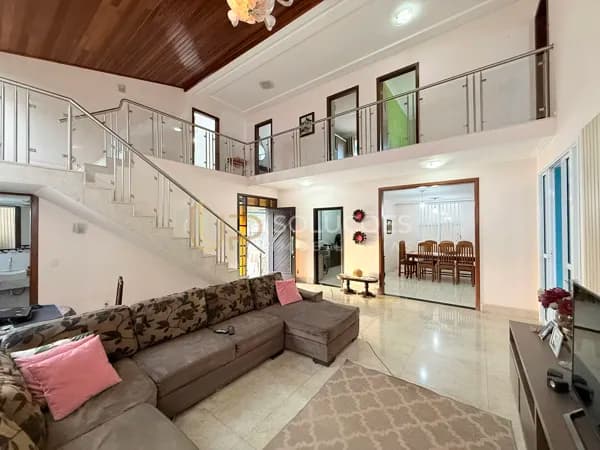 Casa Padrão 4 Quartos (1Suíte) + Armários Planejados+ Área Gourmet + Ar Condicionado | Quadra 08 Sobradinho/DF