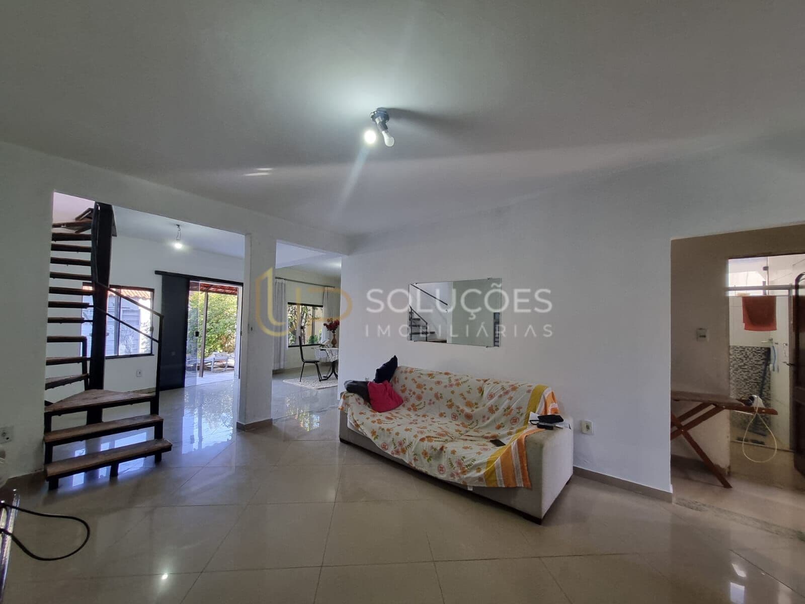 Casa 4 Quartos (2 Suítes) + Despensa + Área Gourmet c/ Churrasqueira | Condomínio São Jose