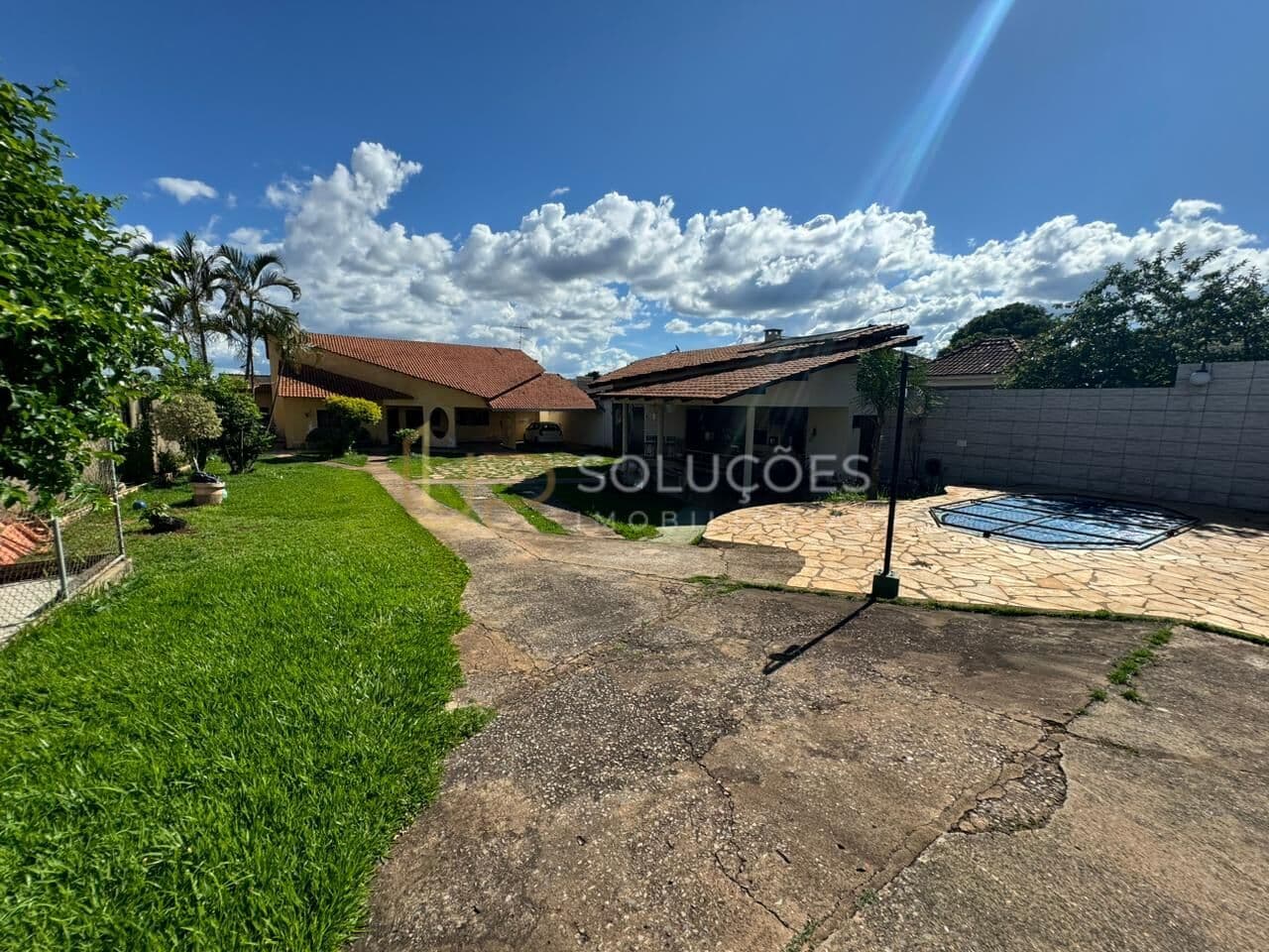 Casa 4 Quartos (Suíte), Área Gourmet c/ Churrasqueira, Lote 900m² | Setor de Mansões QMS 03