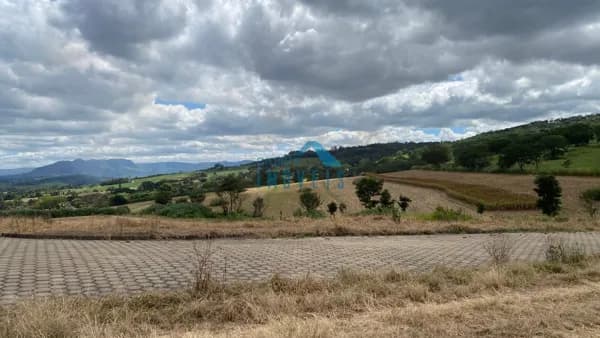 Lote/Terreno em São João Batista do Glória - Mirante da Serra