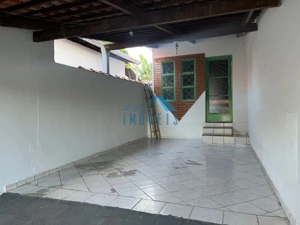 Casa em São João Batista do Glória - Centro