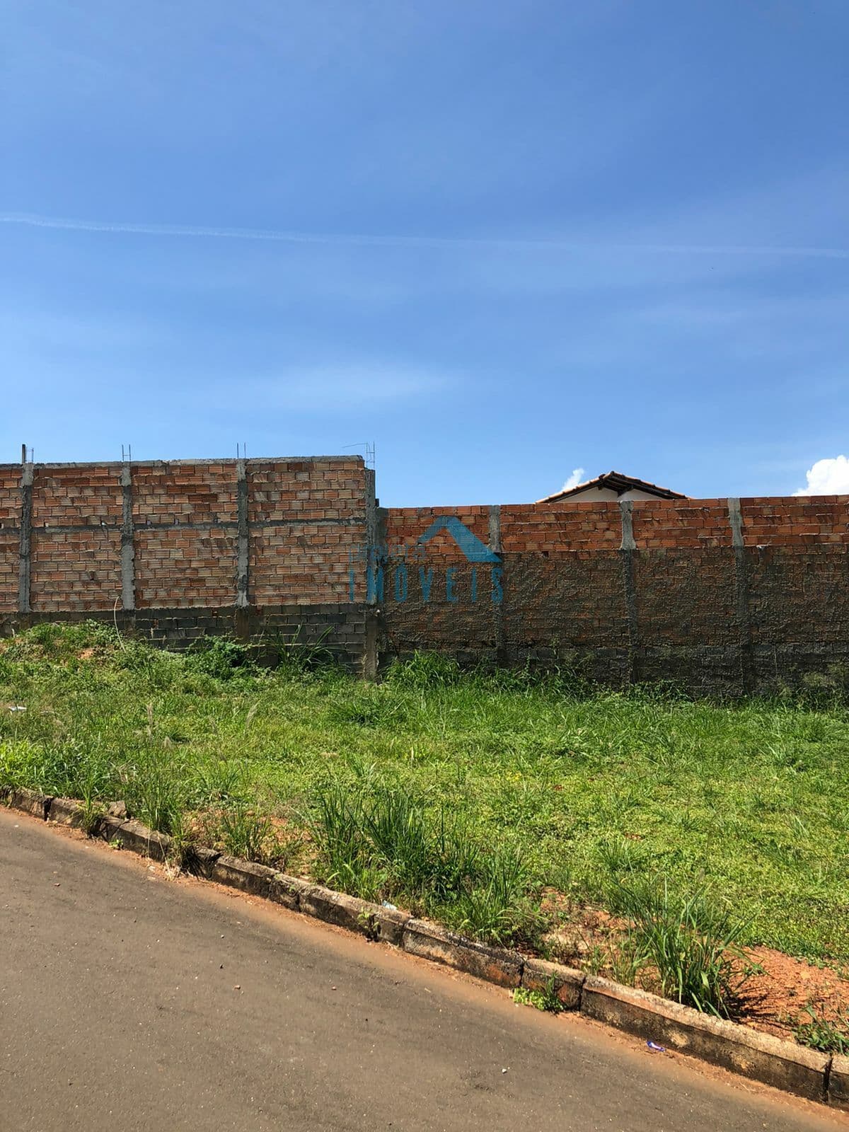 Oportunidade única de adquirir um terreno lote com 337