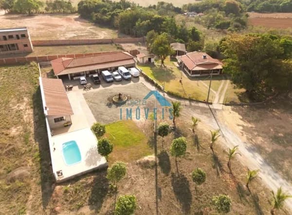 Hotel/Motel/Pousada em São João Batista do Glória - Zona Rural