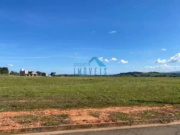 Lote/Terreno em São João Batista do Glória - Condomínio Moradas da Serra