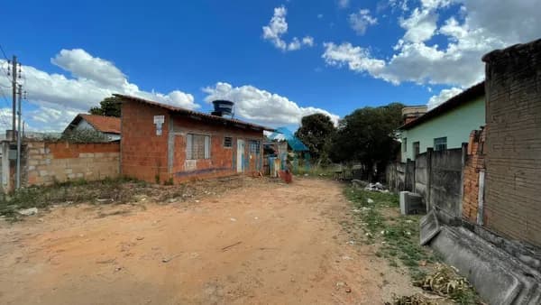 Lote/Terreno em São João Batista do Glória - Centro