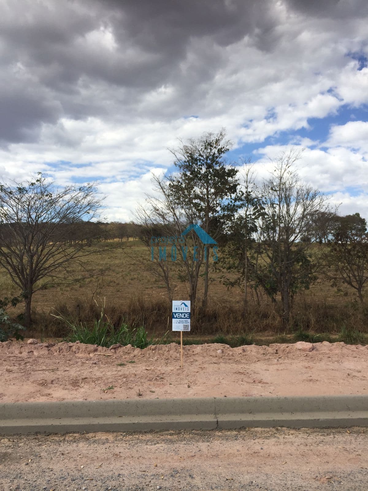 Lote/Terreno em São João Batista do Glória - Mirante da Serra