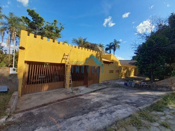 Casa em Delfinópolis - Distrito Babilonia