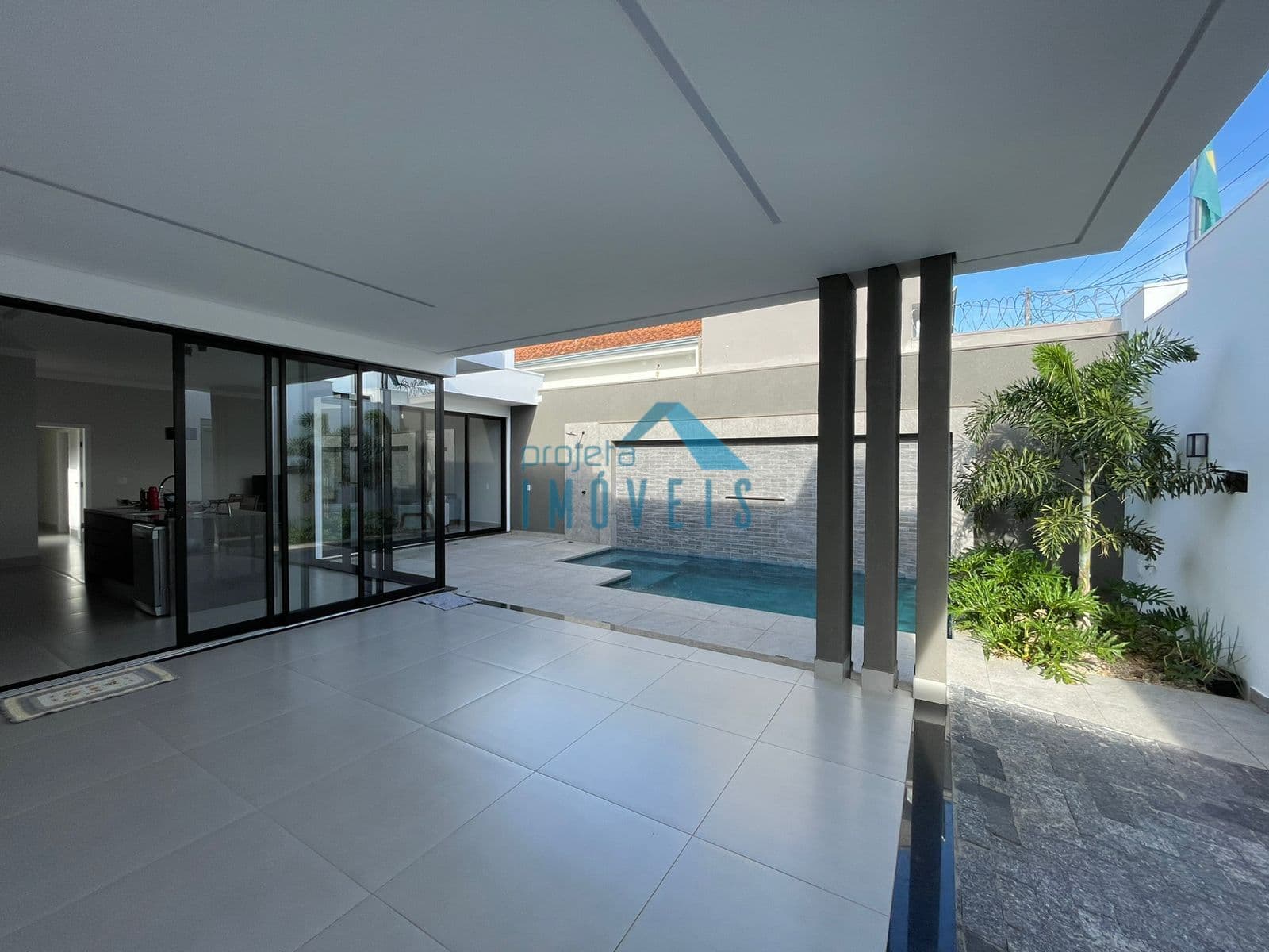 Casa Alto Padrão MOBILIADA