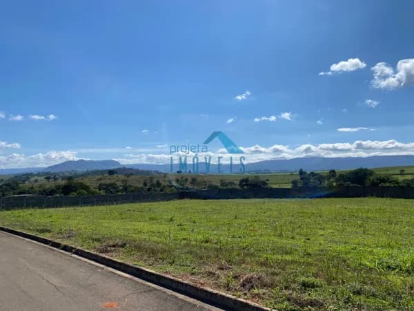 Lote/Terreno em São João Batista do Glória - Condomínio Moradas da Serra