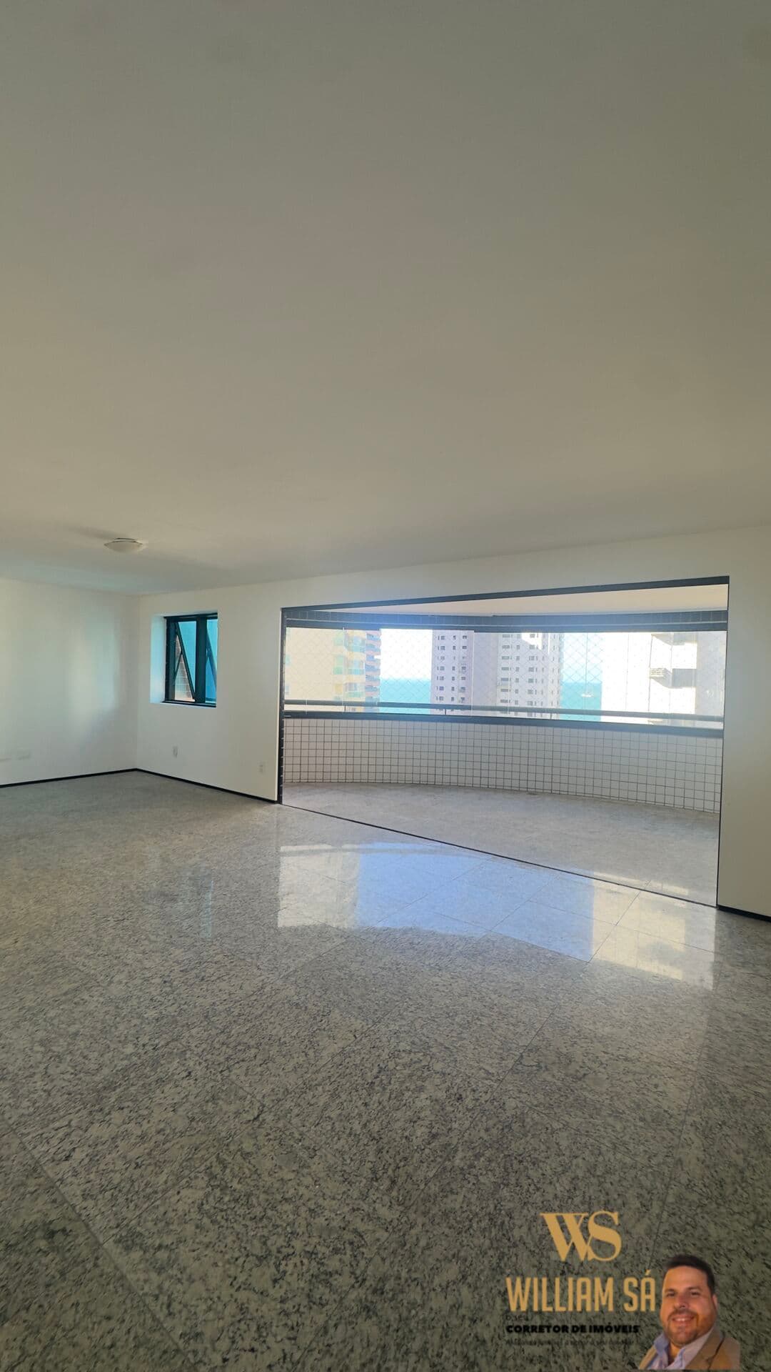 Apartamento Alto Padrão em Meireles, Fortaleza/CE