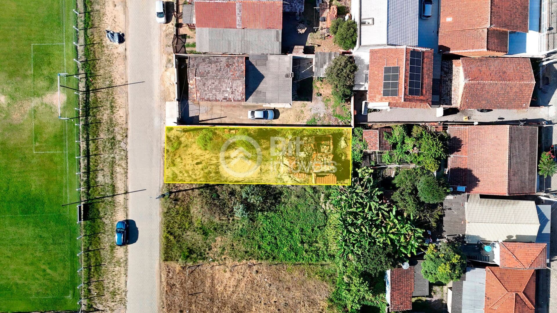 TERRENO COM 560M² NO BAIRRO SÃO JOAO MARGEM ESQUEDA