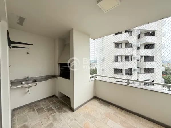 APARTAMENTO PRÓXIMO AO COLÉGIO SÃO JOSÉ