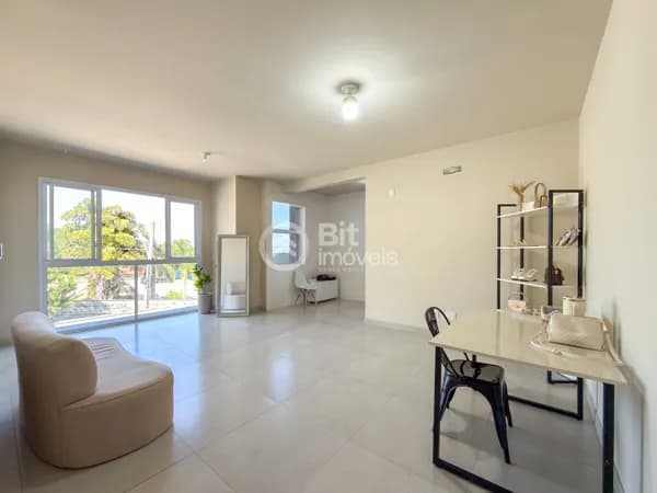 APARTAMENTO PADRÃO COM TRÊS DORMITÓRIOS