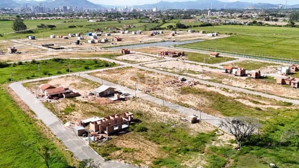 TERRENO LOTEAMENTO TRÊS CAMINHOS